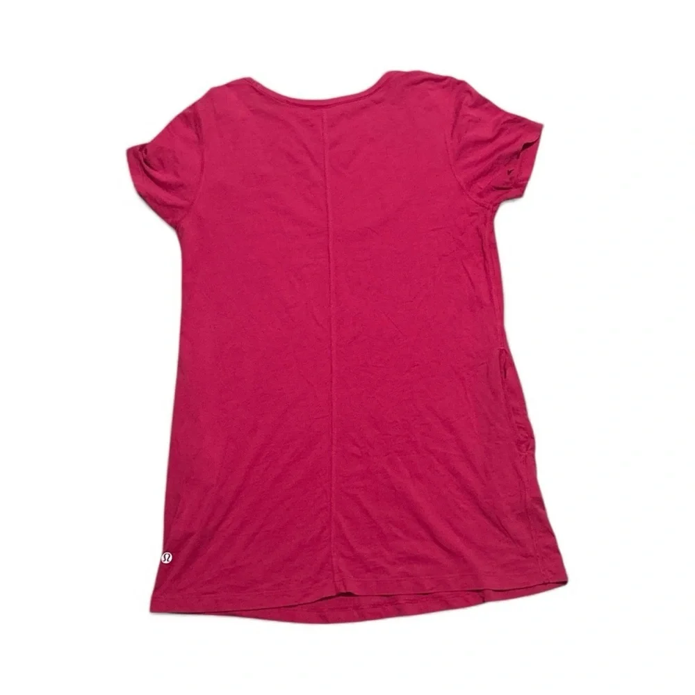 Lululemon Luscious SS Short Sleeve Pocket Scoop Neck Tee